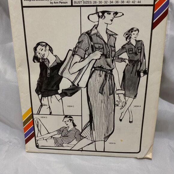 1981 Stretch and Sew Tab Front Dress and Top Design Patterns By Ann Person - Picture 4 of 12